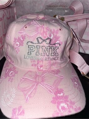 PINK Victoria